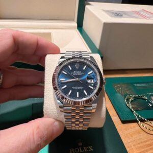 Rolex Datejust 28mm Chocolate VI Diamond Dial - Image 4